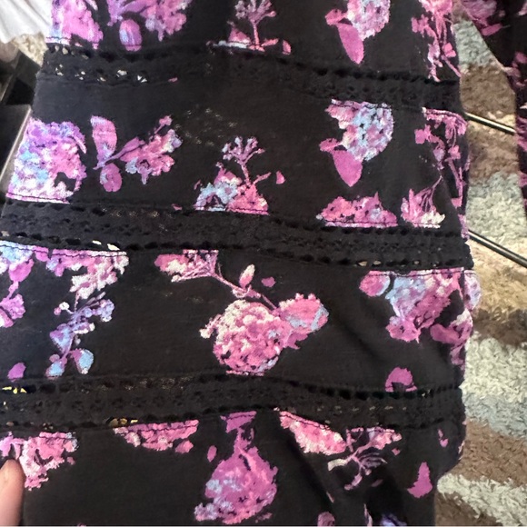 LANE BRYANT Floral Purple Black Floral Women's Top Womens size 10/12 - Picture 3 of 4